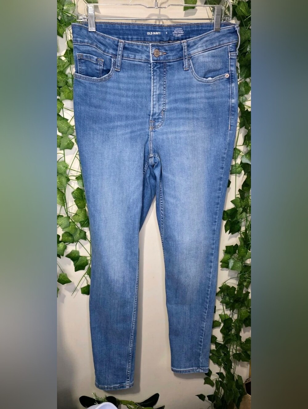 Sz 8 • Old Navy Jeans